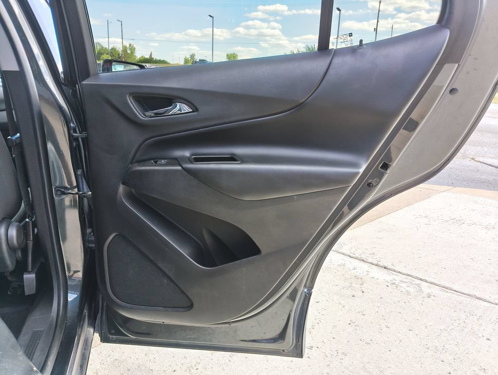 Used 2019 Chevrolet Equinox LT w/ Driver Convenience Package FWD image 23