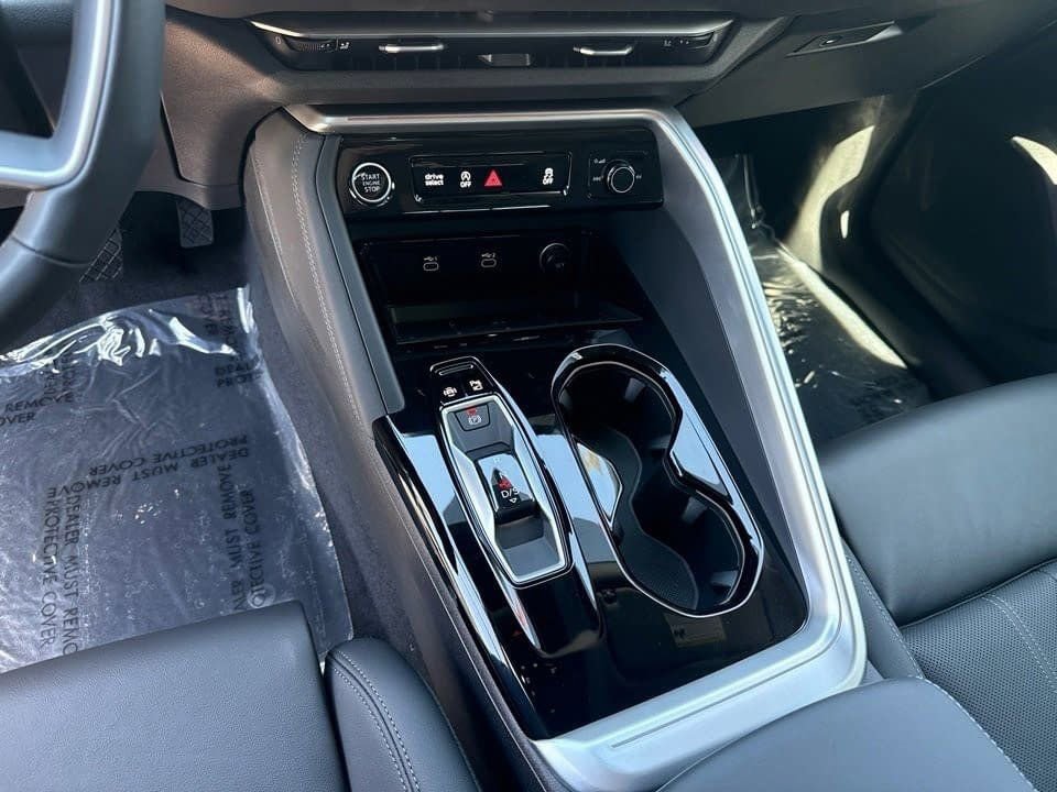 Certified 2025 Audi Q5 Premium Plus w/ Premium Plus image 17