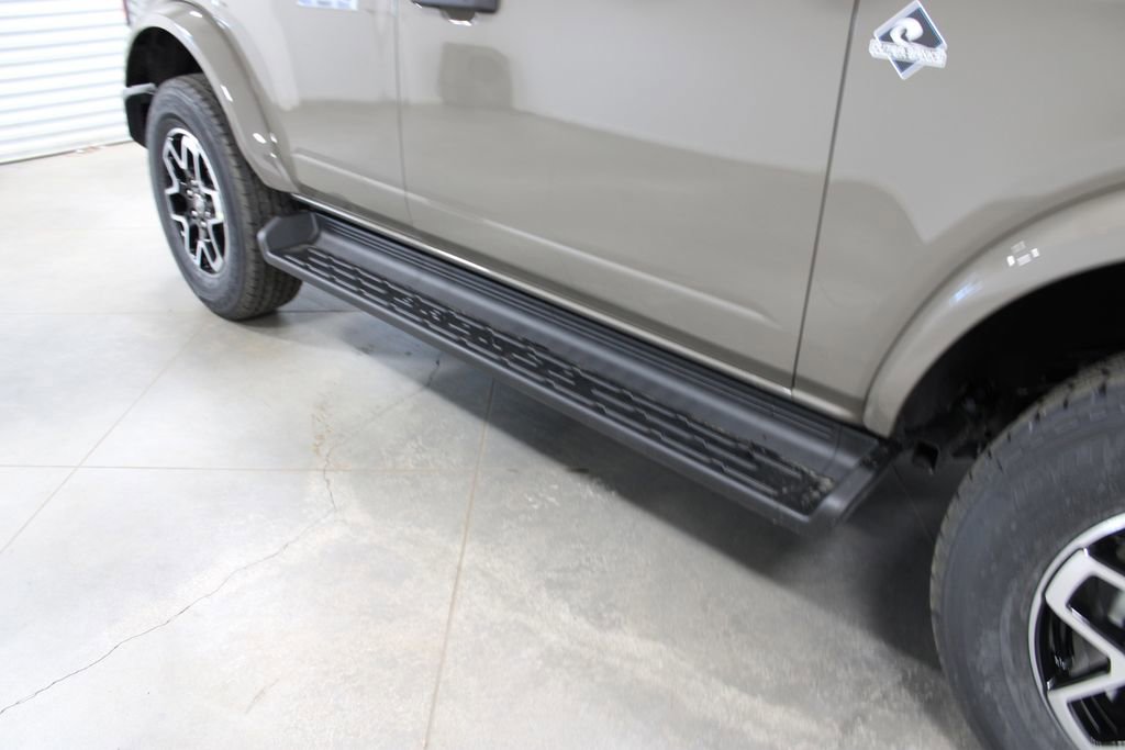 New 2026 Ford Bronco Outer Banks image 12