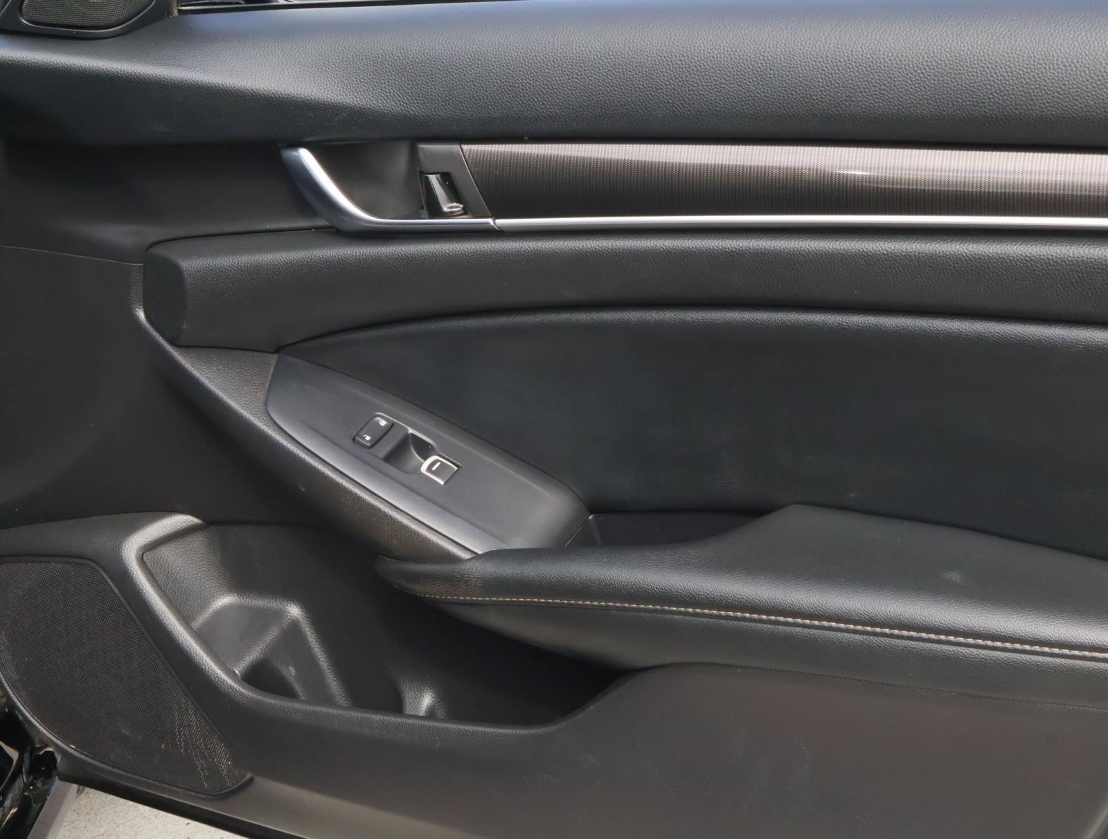 Used 2021 Honda Accord Sport image 14