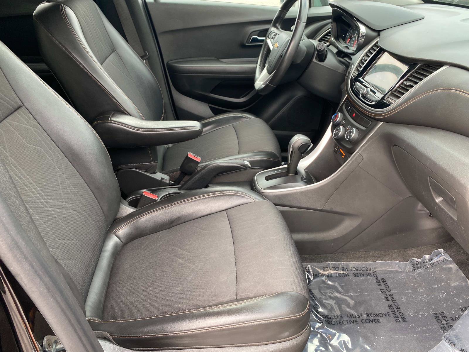 Used 2019 Chevrolet Trax LT w/ LT Convenience Package image 18