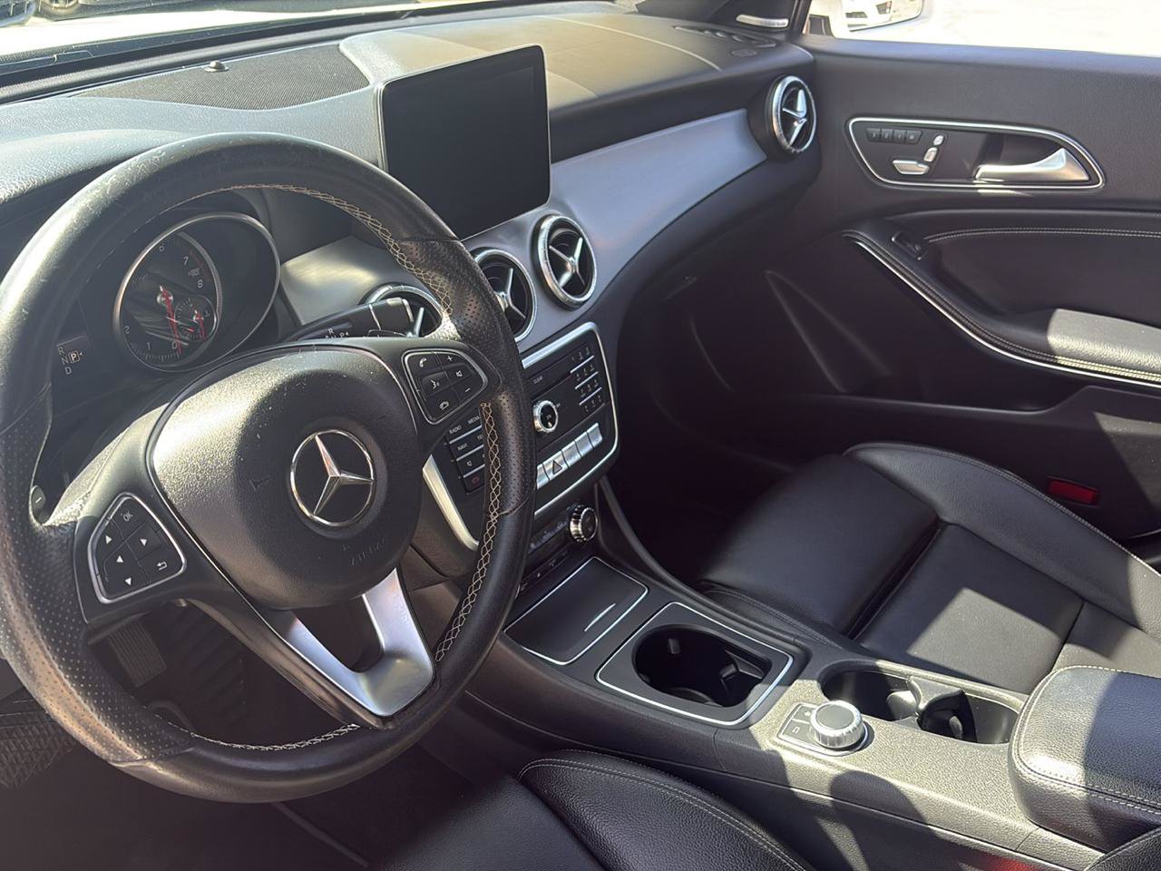 Used 2017 Mercedes-Benz CLA 250 image 7