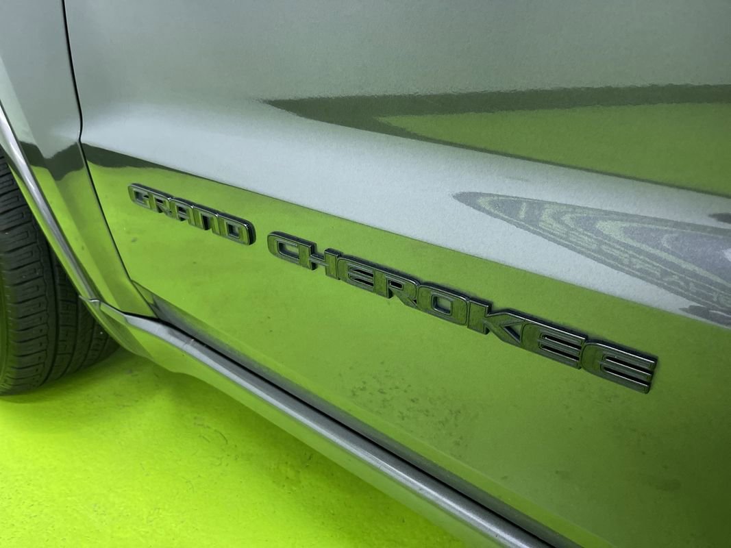 Used 2018 Jeep Grand Cherokee Altitude image 14