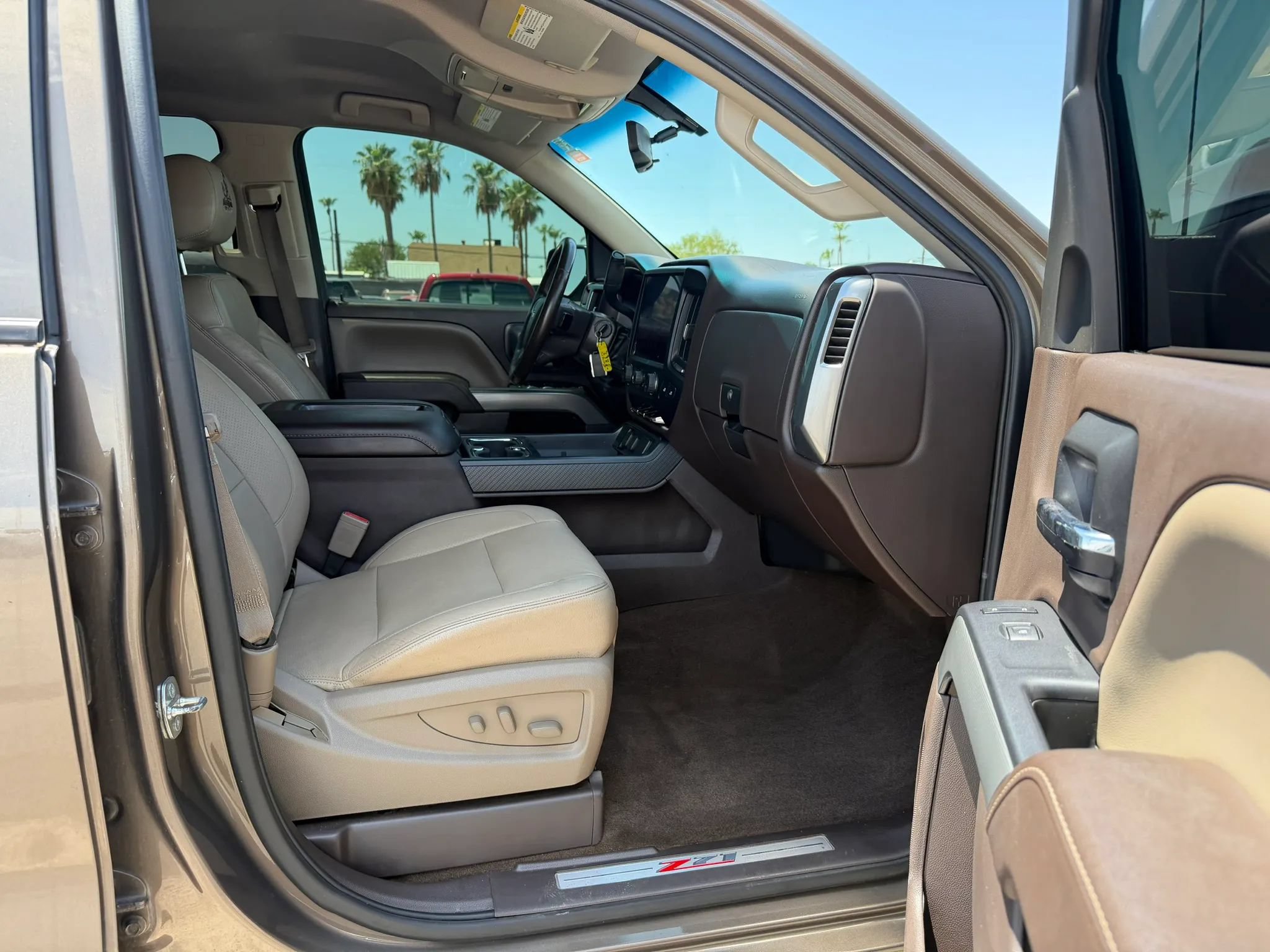 Used 2015 Chevrolet Silverado 1500 LT w/ All Star Edition AWD/4WD image 29