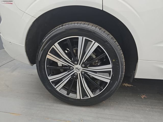 Used 2023 Volvo XC60 B5 Plus image 20