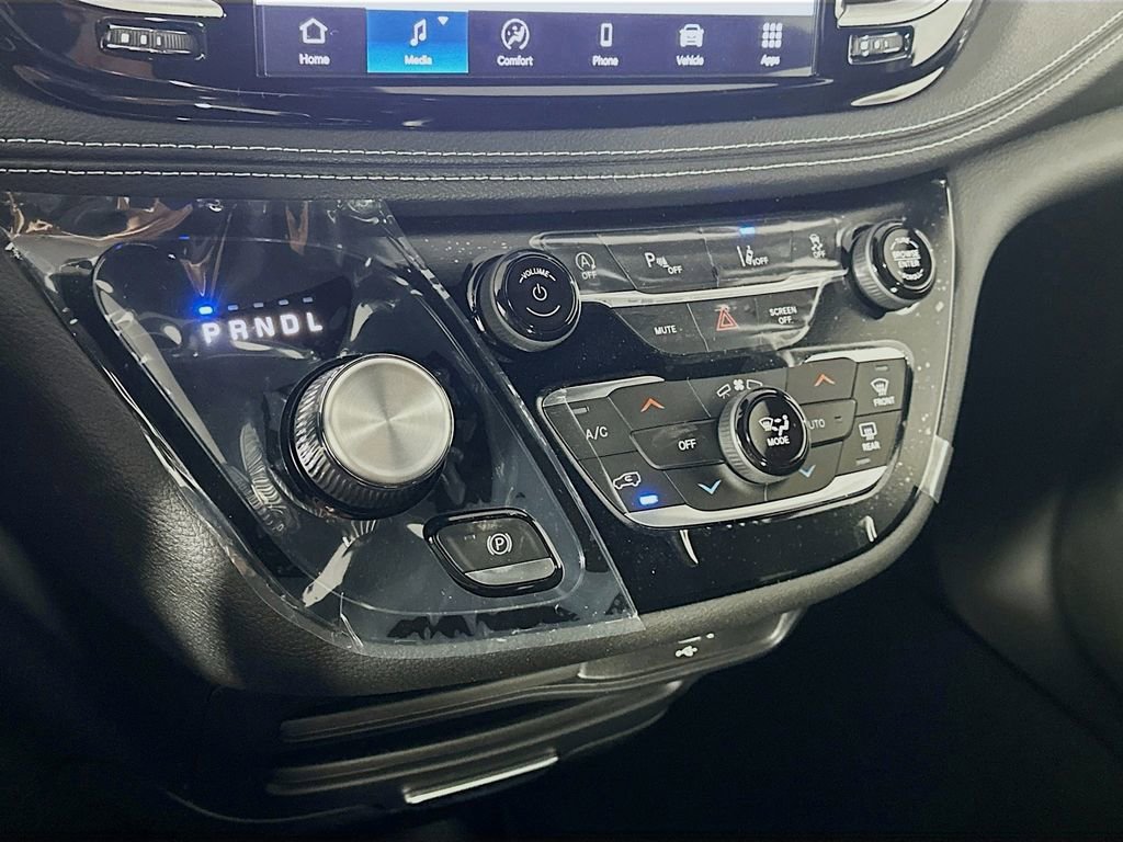 New 2026 Chrysler Pacifica Select image 12