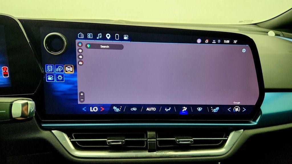 Used 2024 Chevrolet Equinox EV LT w/ Active Safety Package 3 FWD image 18