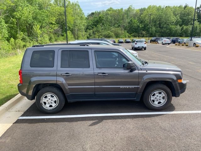 Used 2017 Jeep Patriot Sport w/ Power Value Group image 3