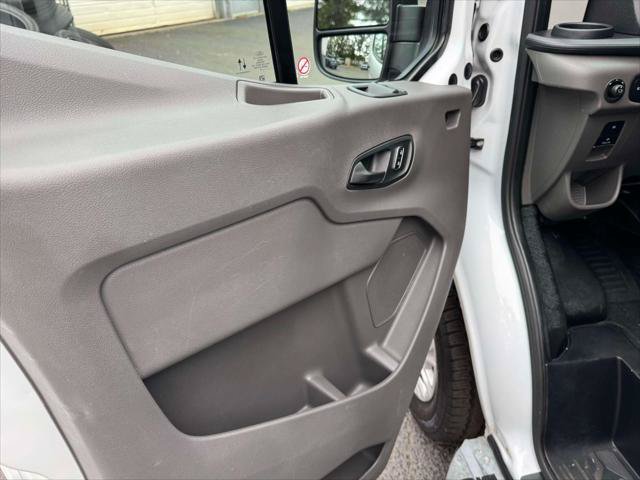 Used 2025 Ford Transit 250 Low Roof w/ Exterior Upgrade Package RWD image 16