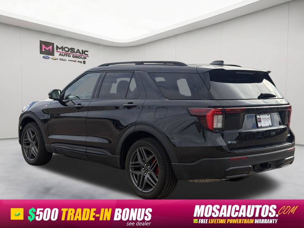 New 2026 Ford Explorer ST-Line w/ ST-Line Street Pack AWD/4WD image 6