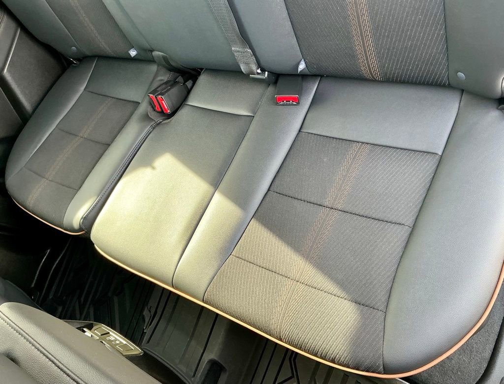 Used 2025 GMC Canyon AT4 AWD/4WD image 31