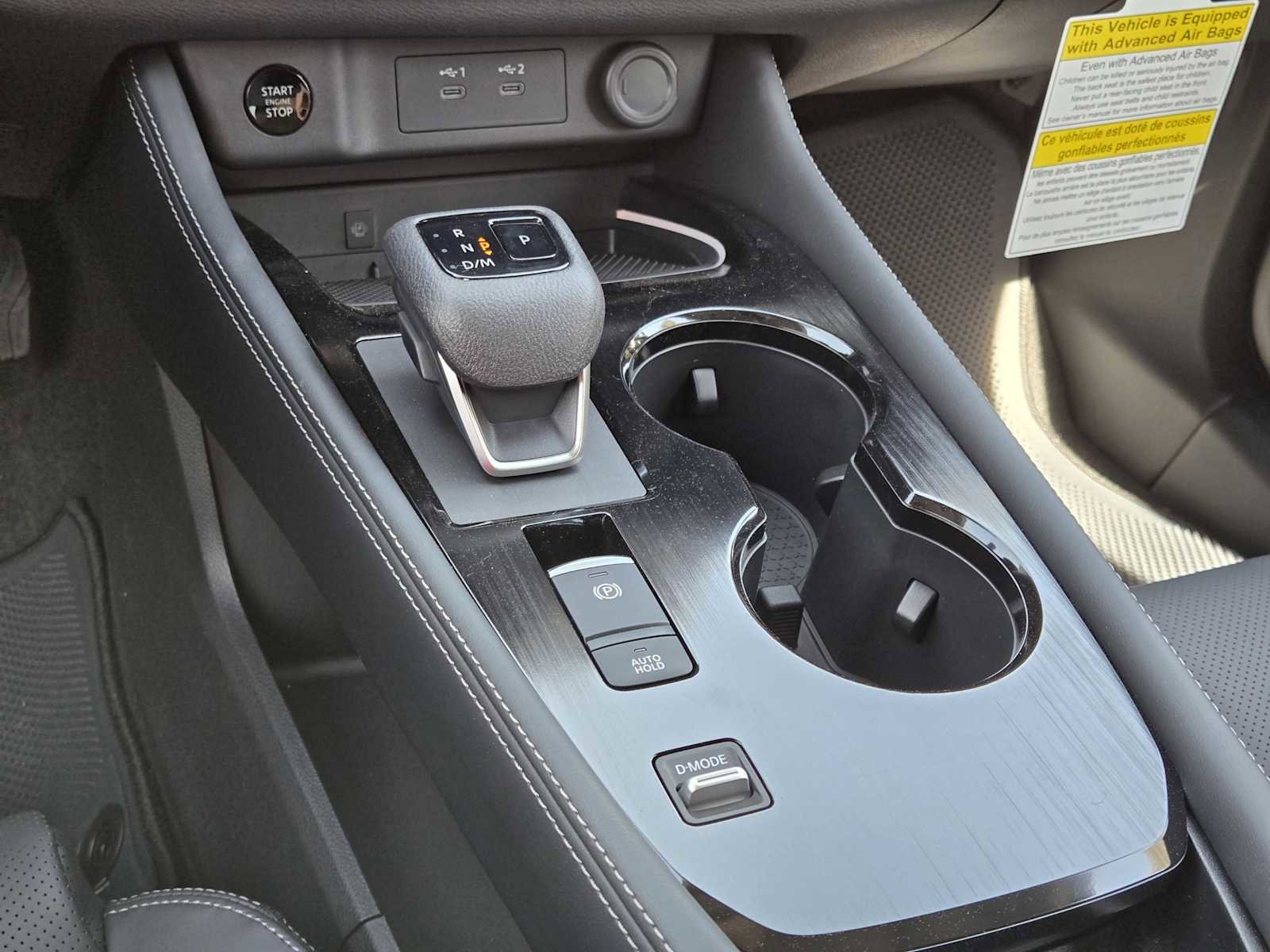 Used 2025 Nissan Rogue Platinum image 27