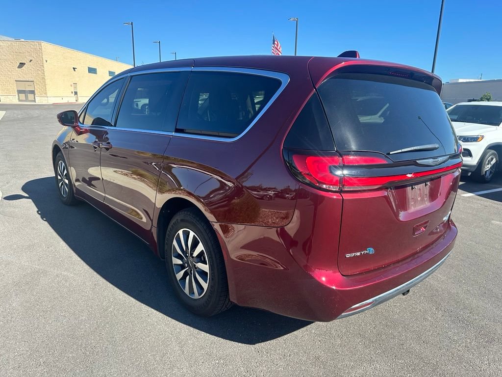 Used 2022 Chrysler Pacifica Touring-L FWD image 5