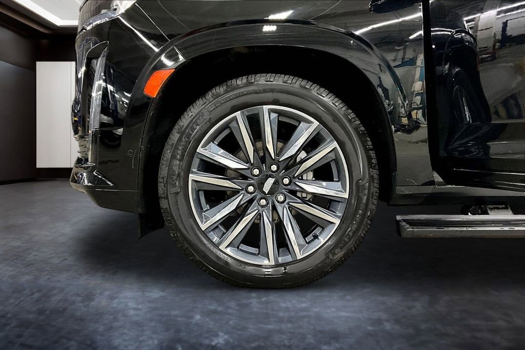 Certified 2024 Cadillac Escalade ESV Sport w/ Touring Package image 35