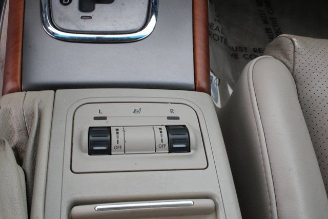 Used 2005 Subaru Outback 3.0R L.L. Bean image 29