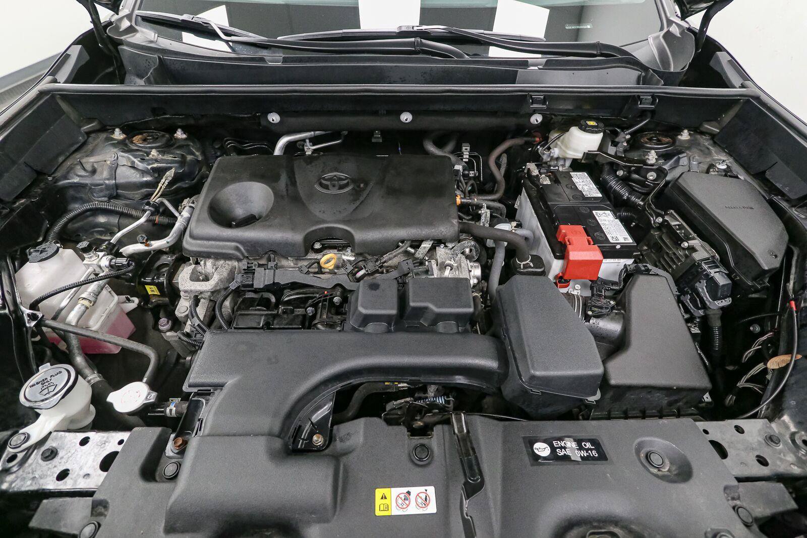 Certified 2024 Toyota RAV4 LE AWD/4WD image 14