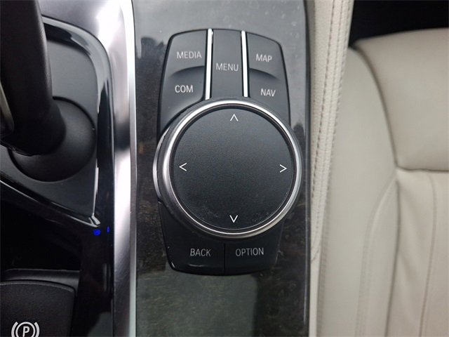 Used 2018 BMW M550i xDrive w/ Driving Assistance Package image 25