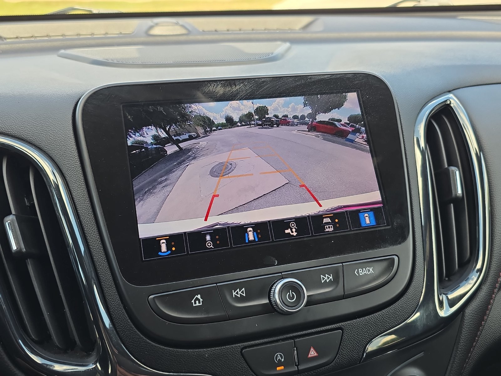 Used 2024 Chevrolet Equinox RS w/ RS Leather Package FWD image 19