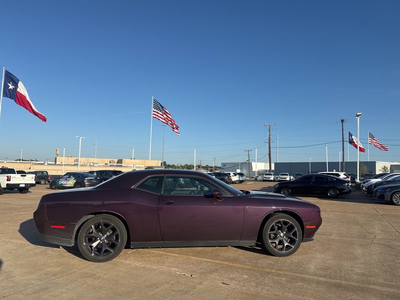 Used 2020 Dodge Challenger SXT w/ Blacktop Package RWD image 26