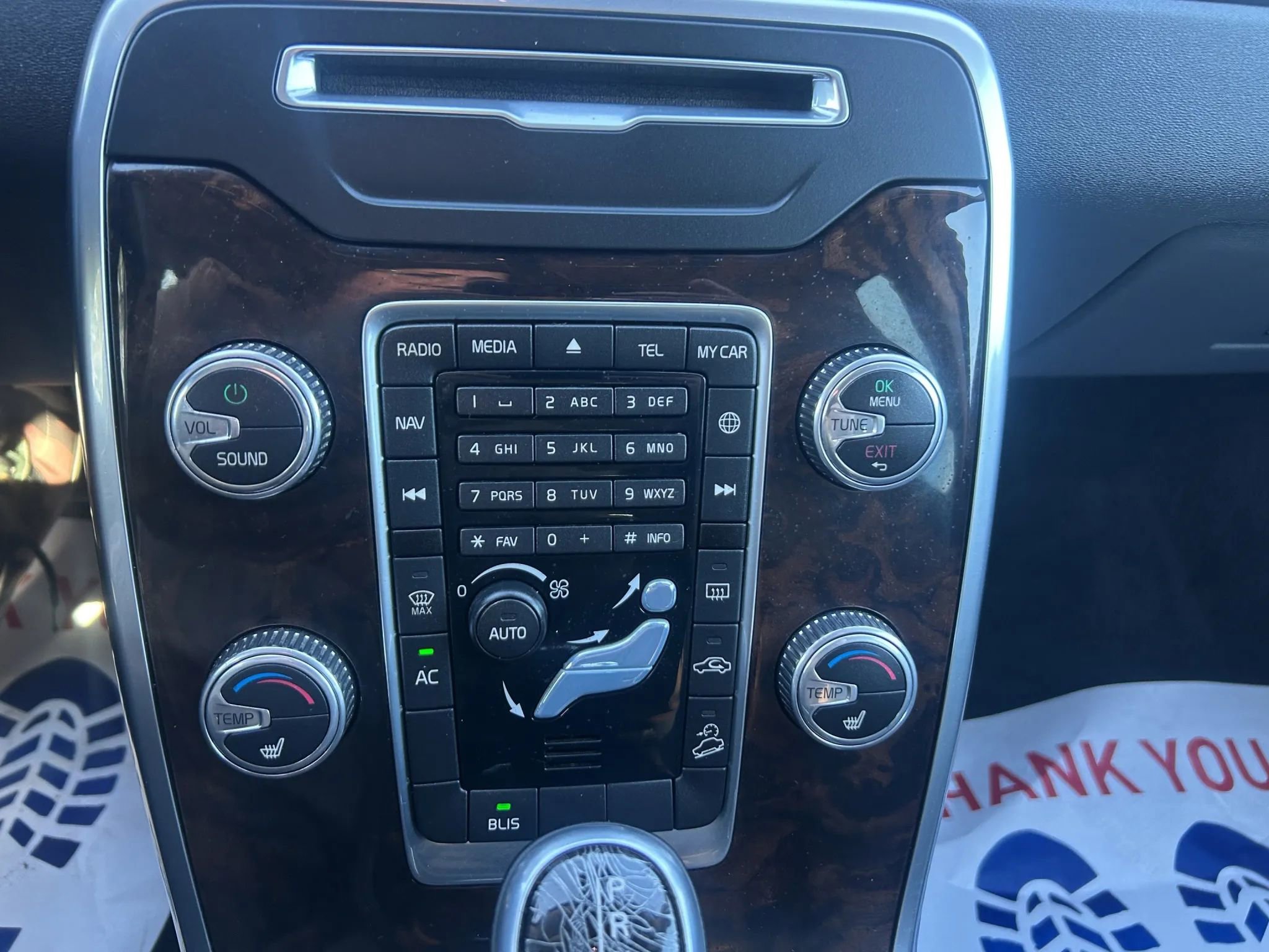 Used 2015 Volvo XC70 T6 image 22