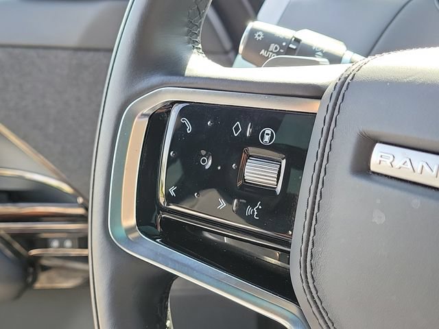 Used 2025 Land Rover Range Rover Sport SE AWD/4WD image 28