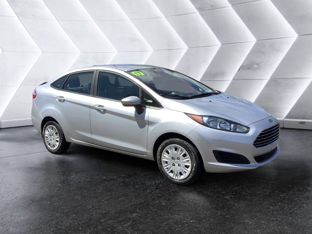 Used 2017 Ford Fiesta S image 1