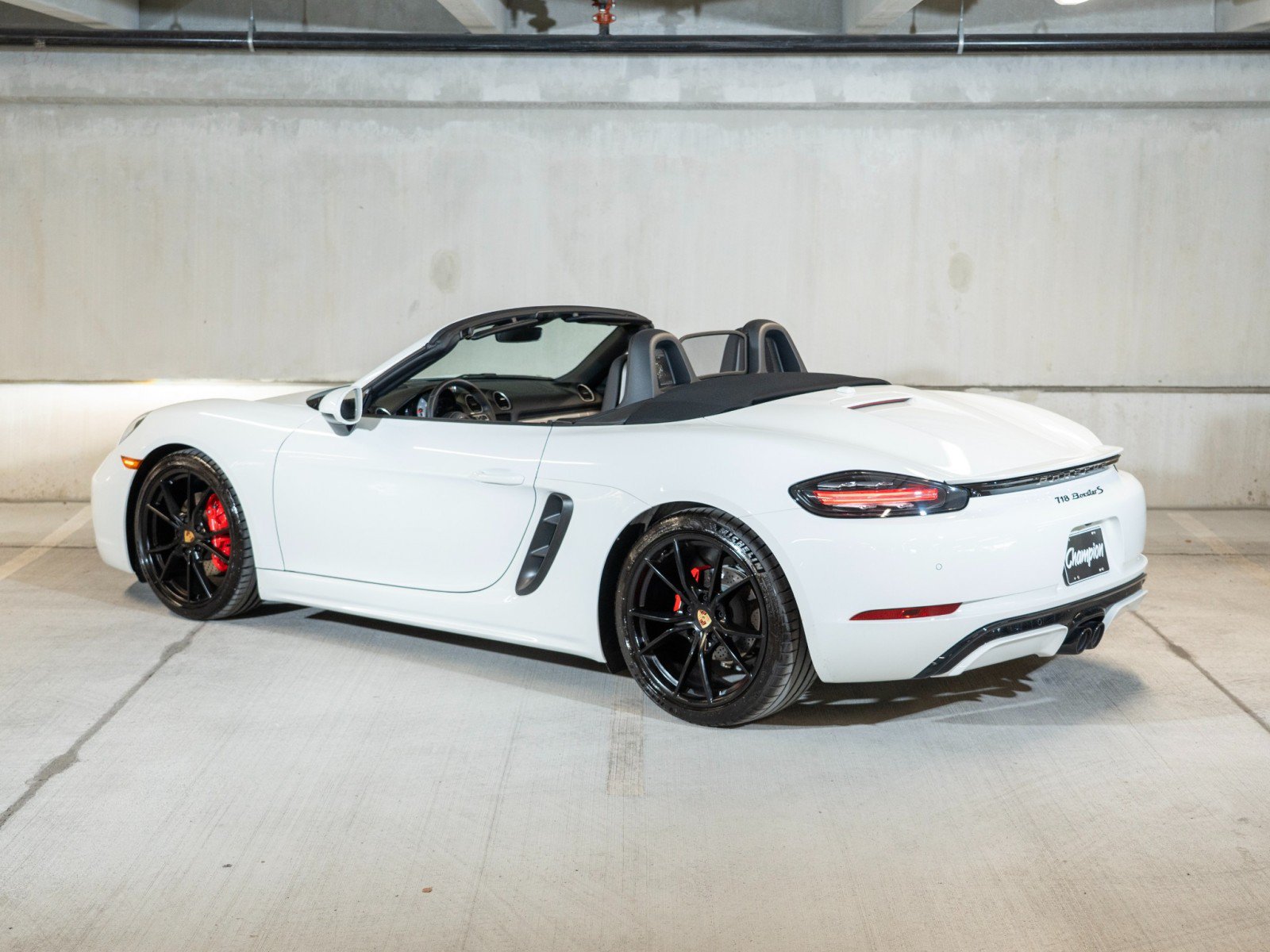 Certified 2025 Porsche 718 Boxster S RWD image 3