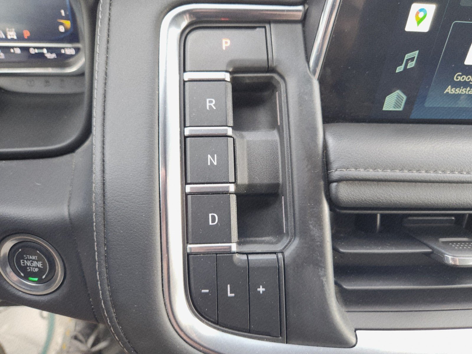 Used 2022 Chevrolet Tahoe LT w/ Luxury Package AWD/4WD image 44