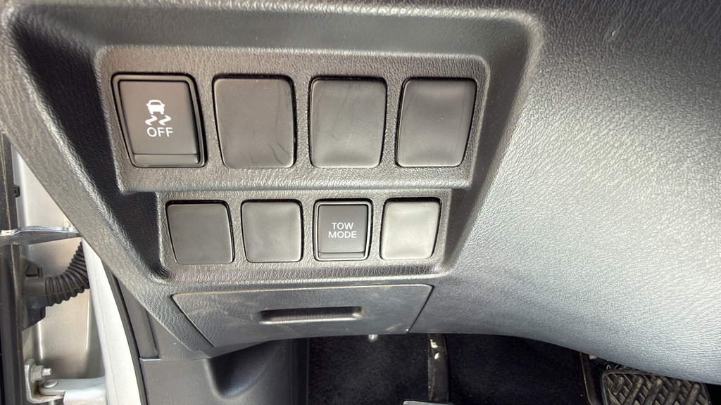 Used 2019 Nissan Pathfinder S AWD/4WD image 21