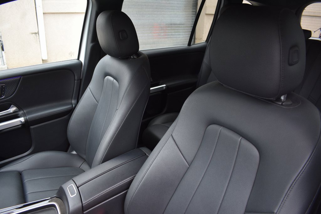 Used 2024 Mercedes-Benz GLB 250 image 9