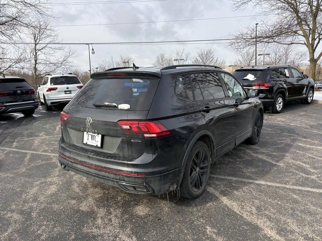Used 2022 Volkswagen Tiguan SE R-Line image 7