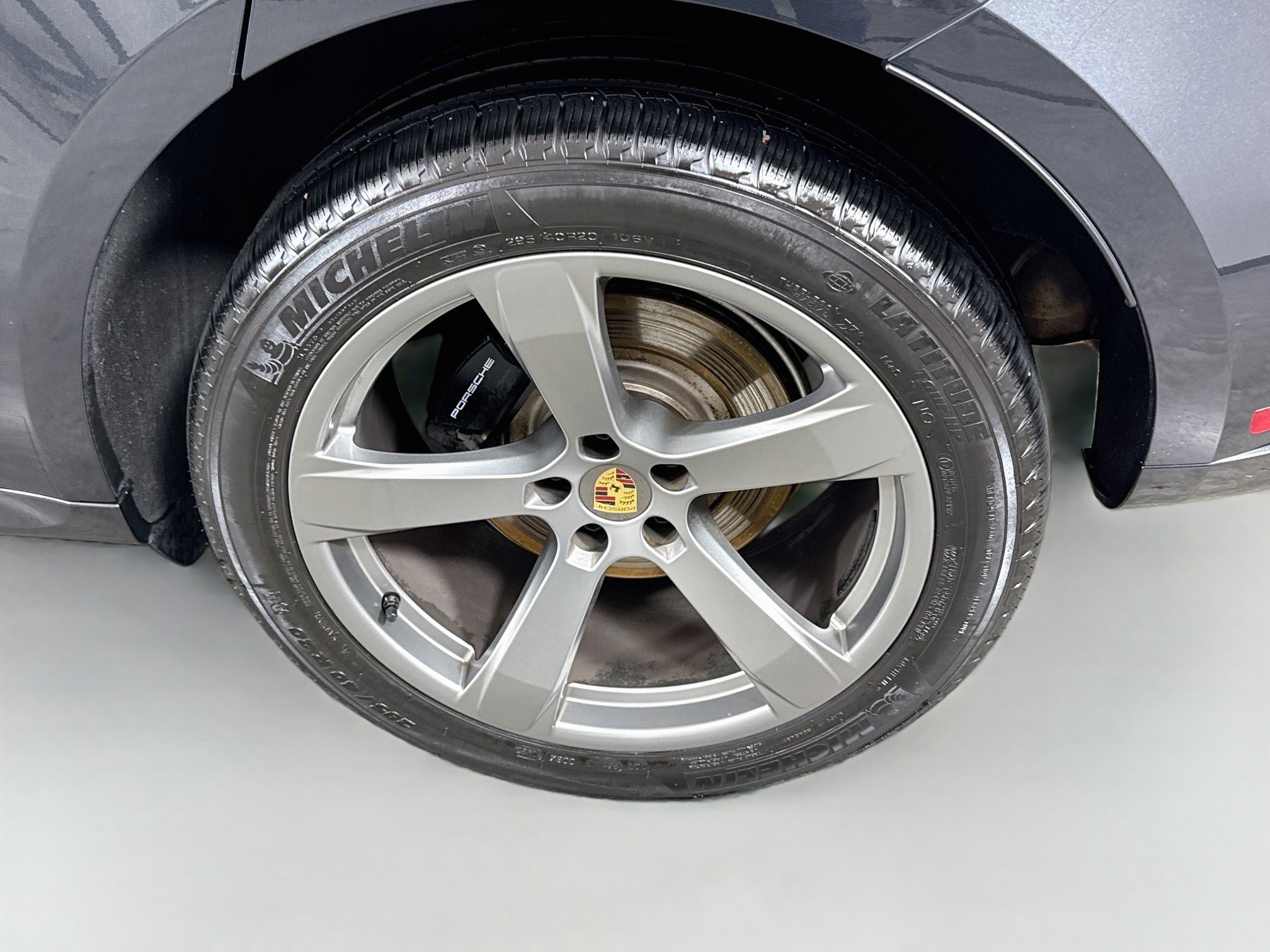Used 2023 Porsche Macan AWD/4WD image 31