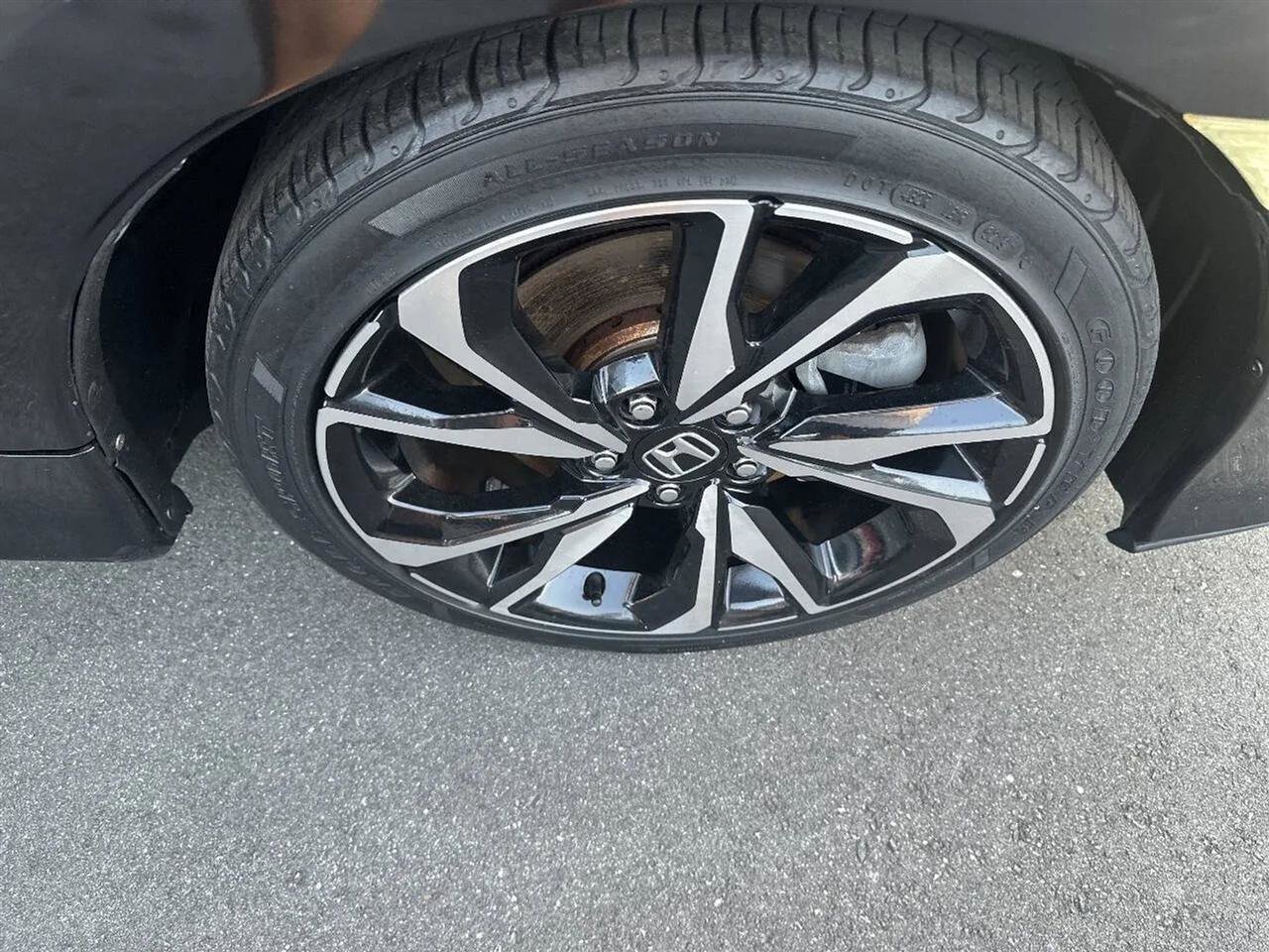 Used 2018 Honda Civic Si image 12
