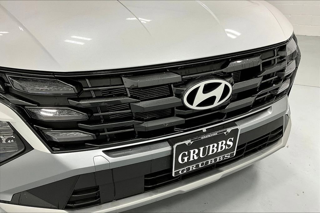 Used 2025 Hyundai Tucson SE AWD/4WD image 34