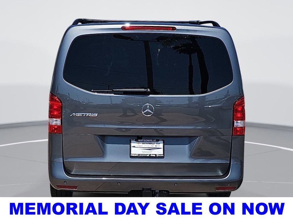 Used 2023 Mercedes-Benz Metris Passenger image 4