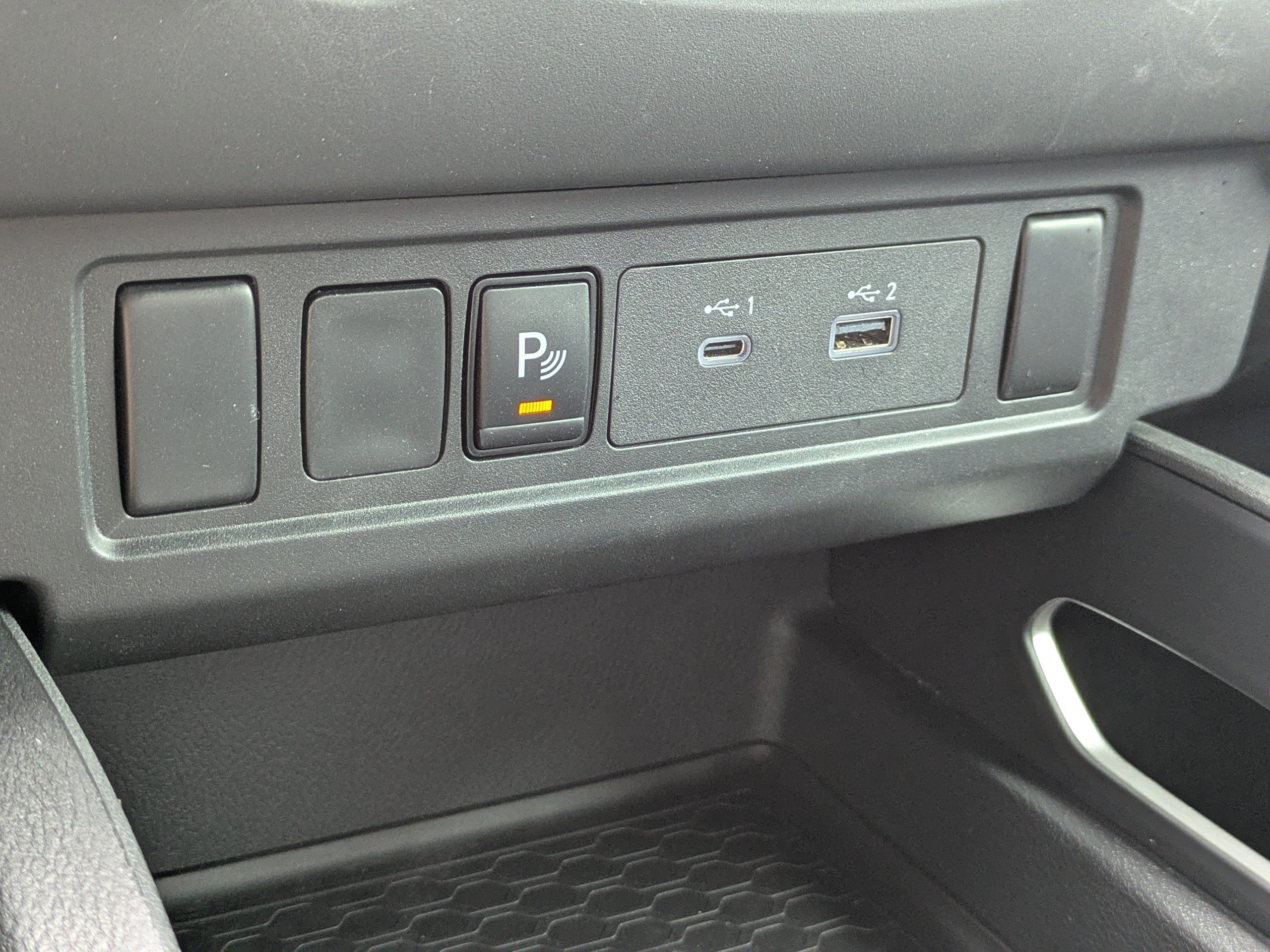 Certified 2025 Nissan Frontier SV AWD/4WD image 23