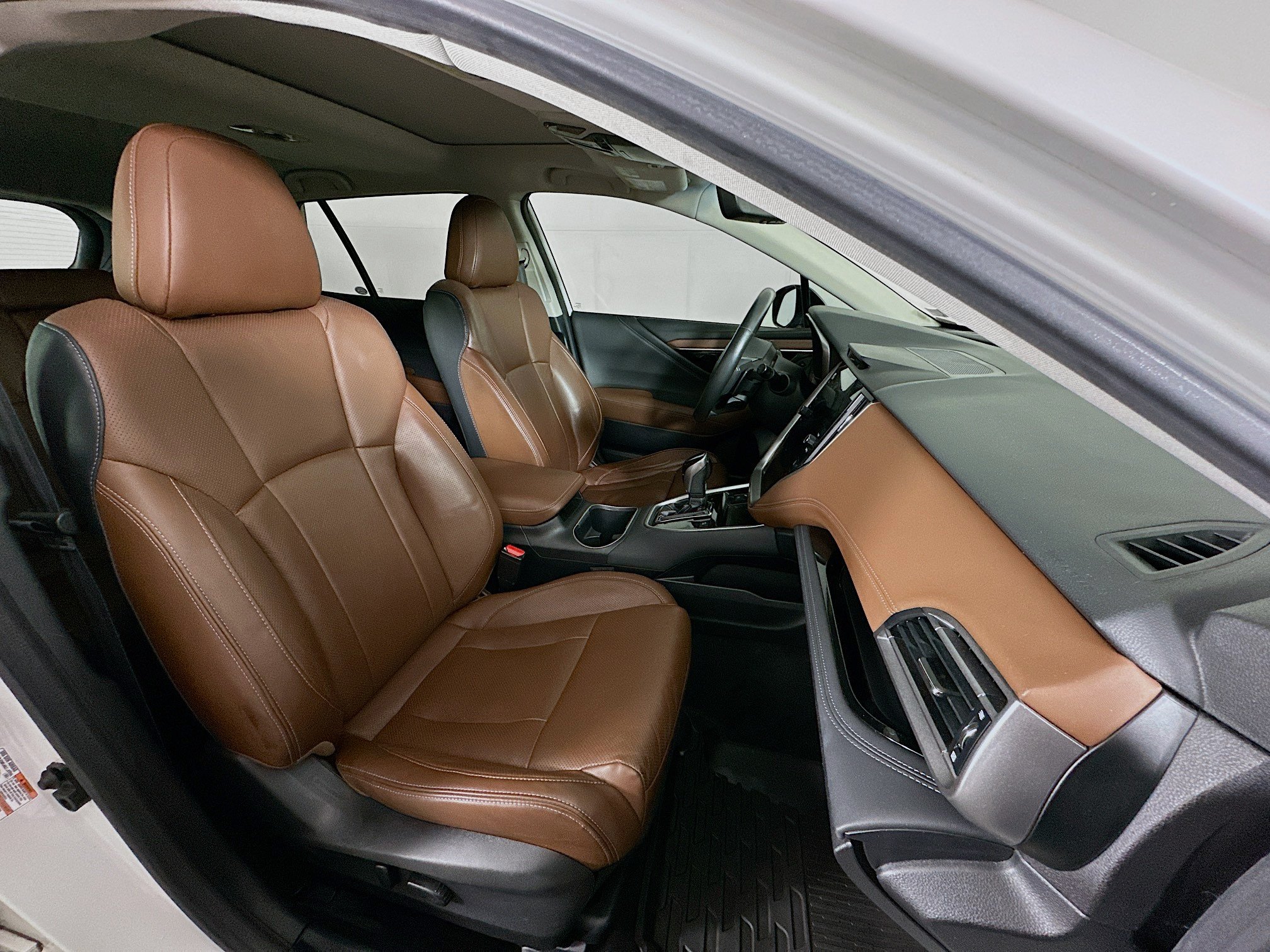 Used 2020 Subaru Outback Touring w/ Popular Package #2 AWD/4WD image 34