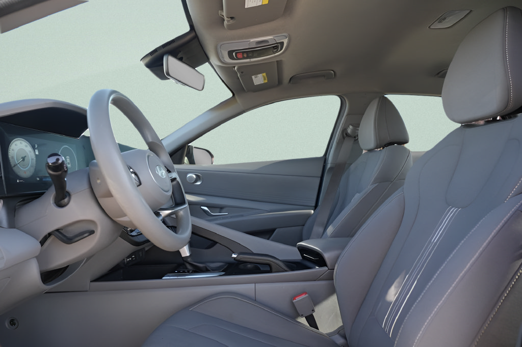 Certified 2024 Hyundai Elantra SEL FWD image 23