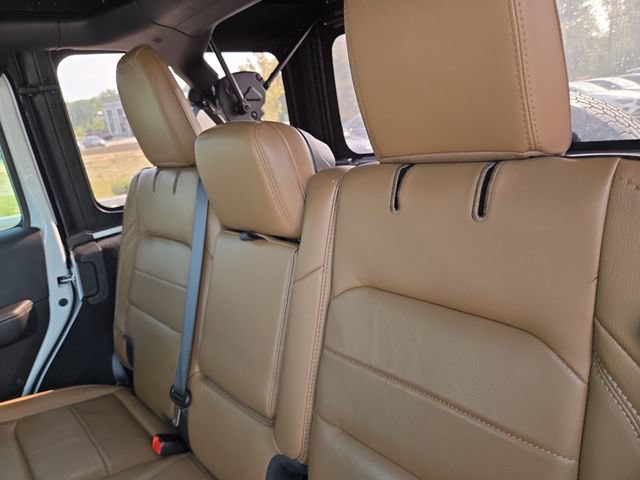 Used 2021 Jeep Wrangler Unlimited Sahara w/ Dual Top Group AWD/4WD image 34