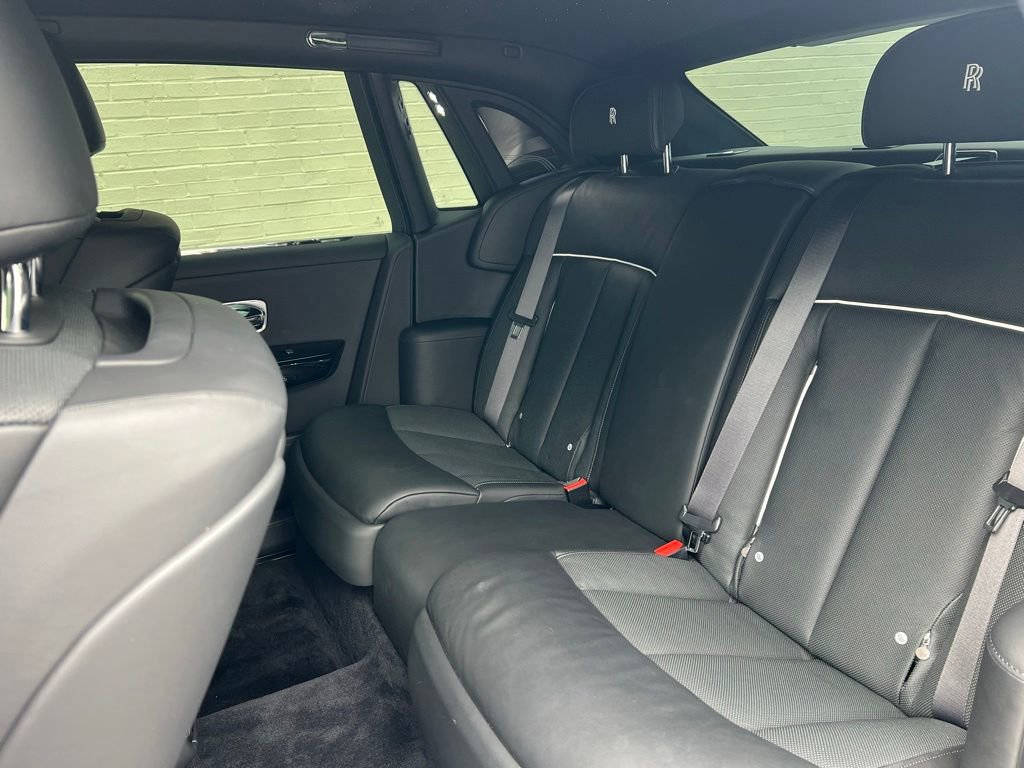 Used 2021 Rolls-Royce Phantom Sedan RWD image 20