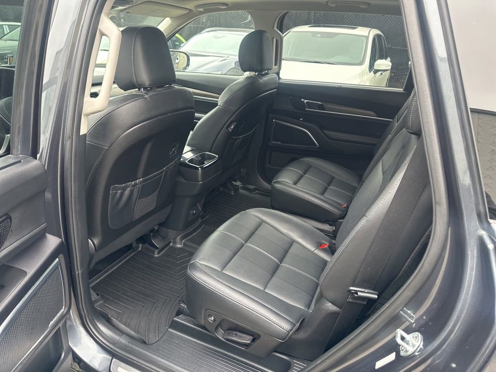 Used 2020 Kia Telluride SX image 25