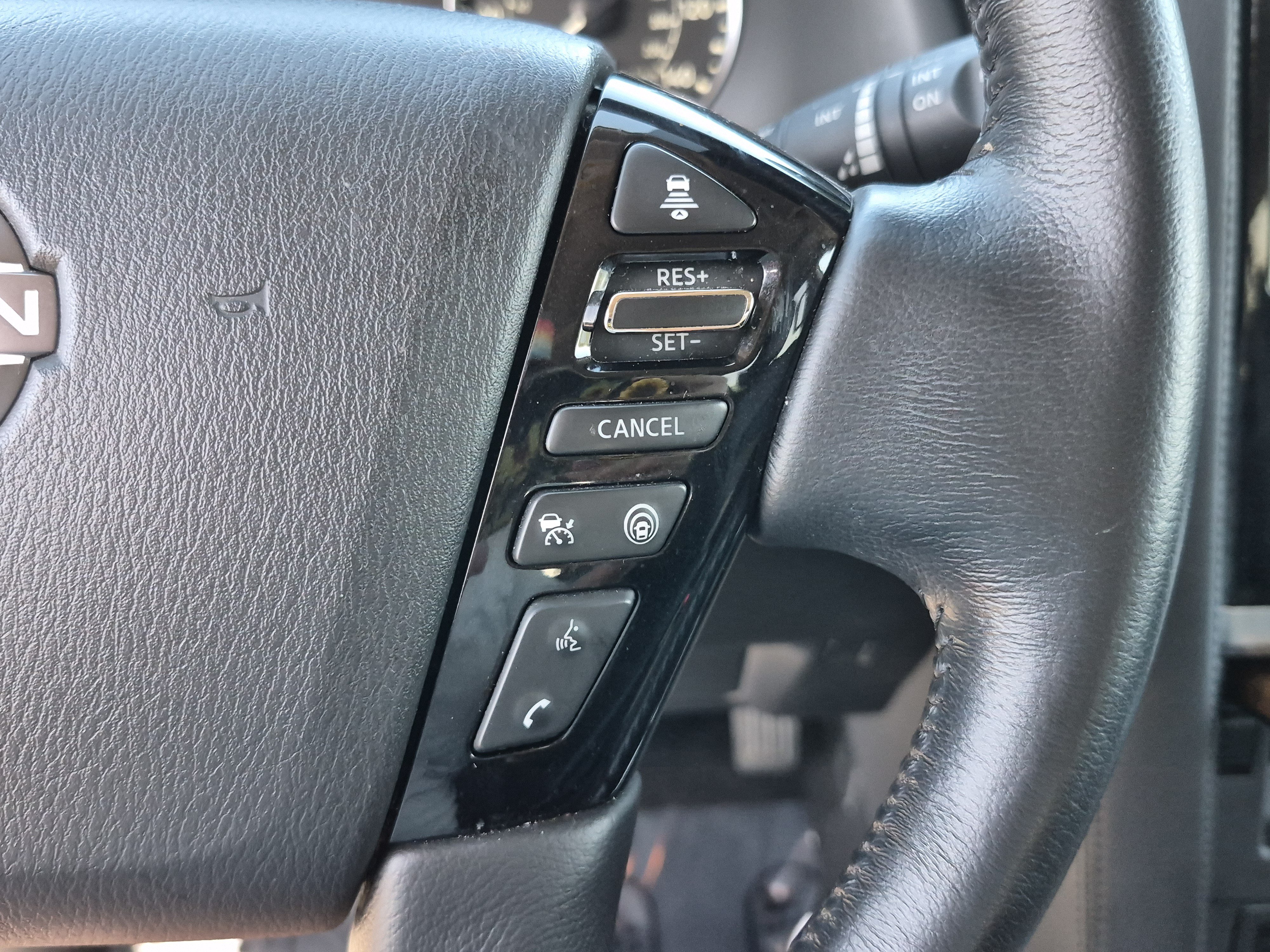 Certified 2024 Nissan Armada SL w/ Captain's Chairs Package RWD image 37