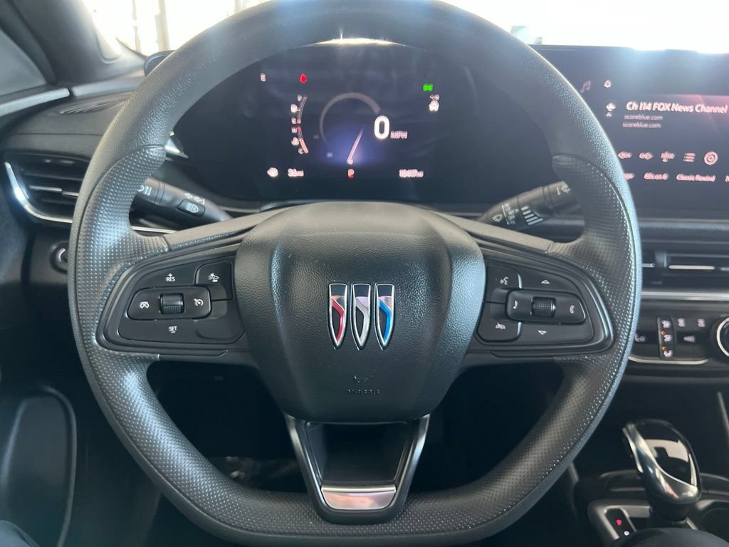 Used 2025 Buick Envista Preferred FWD image 48