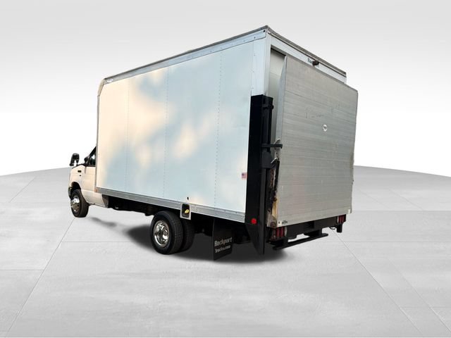Used 2015 Ford E-350 and Econoline 350 Super Duty w/ Power Windows & Locks Group RWD image 5
