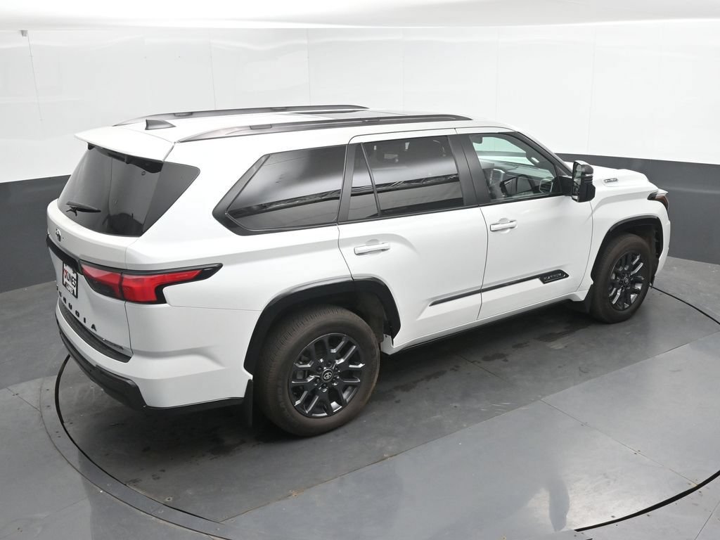 Used 2025 Toyota Sequoia Platinum AWD/4WD image 32