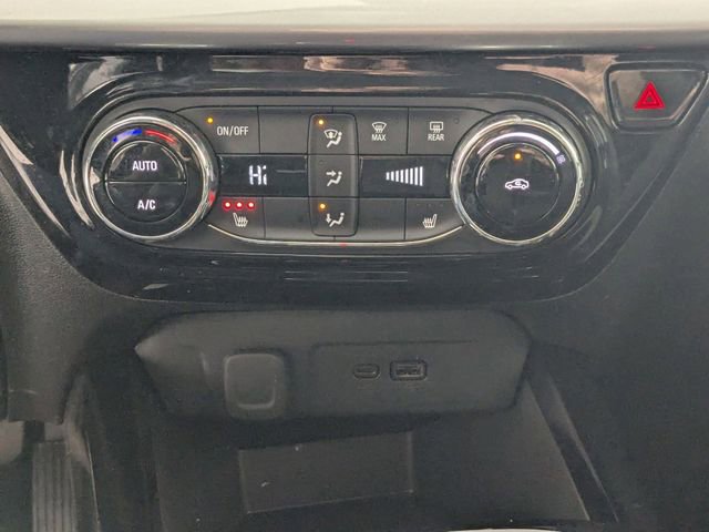 Used 2025 Chevrolet Trax LT w/ LT Convenience Package image 21