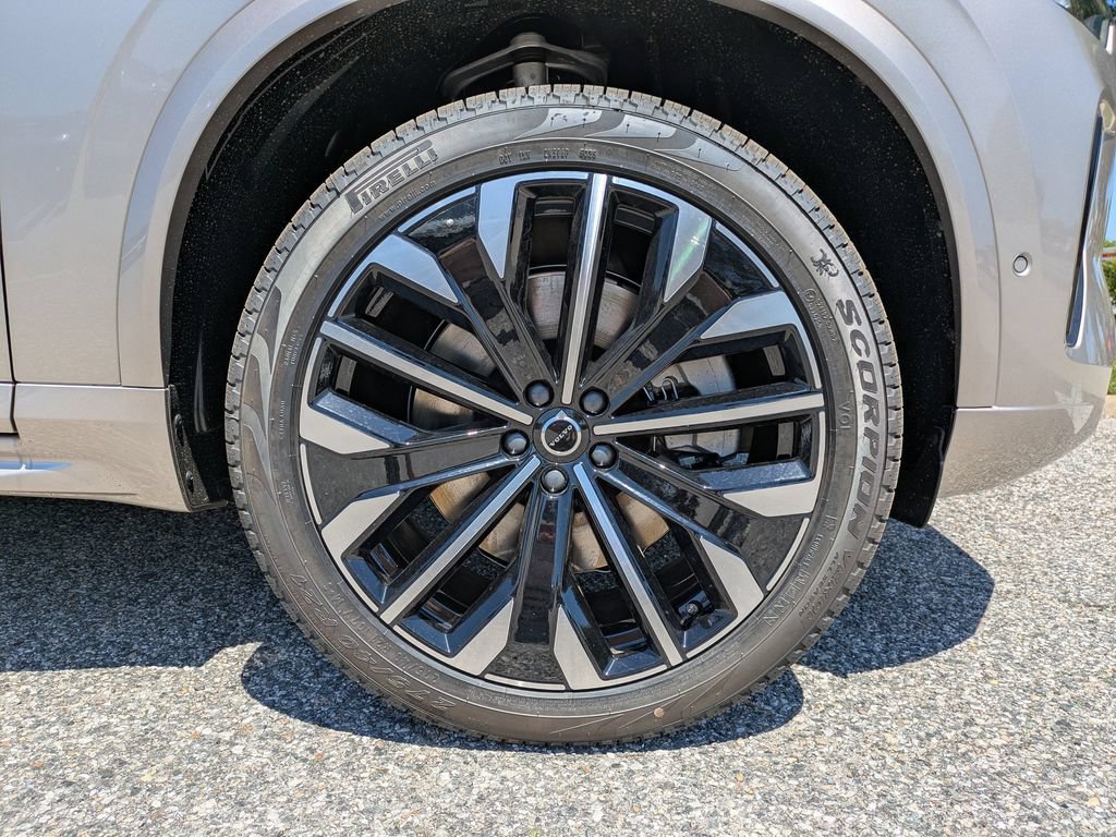 New 2026 Volvo XC90 T8 Ultra w/ Lounge Package AWD/4WD image 11