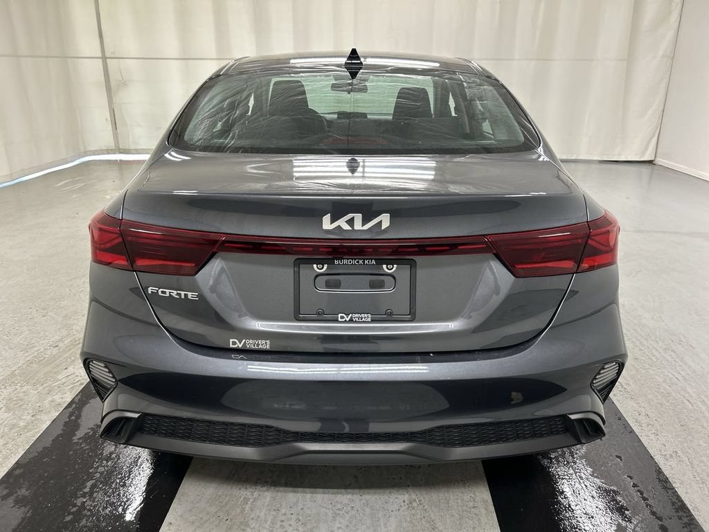 Used 2023 Kia Forte LXS w/ LXS Technology Package FWD image 20