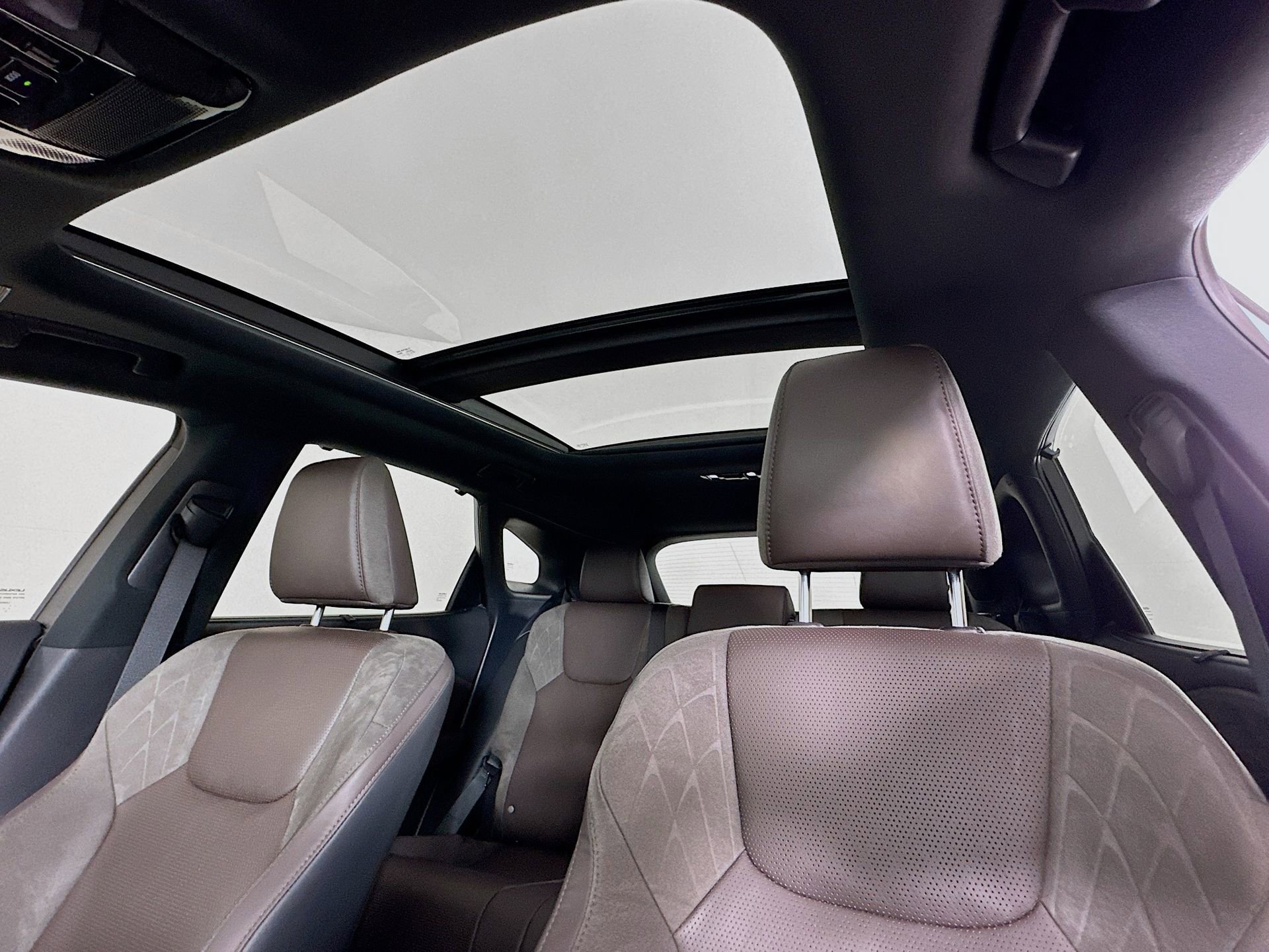 Used 2023 Lexus RX 350 FWD w/ Cold Area Package image 23
