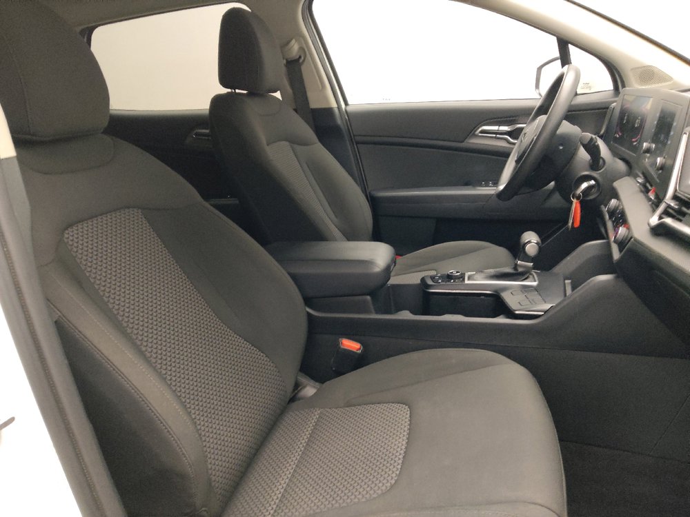 Used 2023 Kia Sportage LX FWD image 21